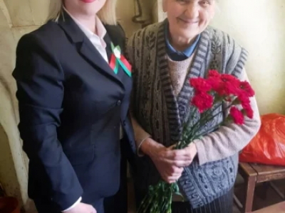 JSC "Mogilev Meat Processing Plant" on the eve of the Victory Day congratulated Nadezhda Nikolaevna Kravchenko
